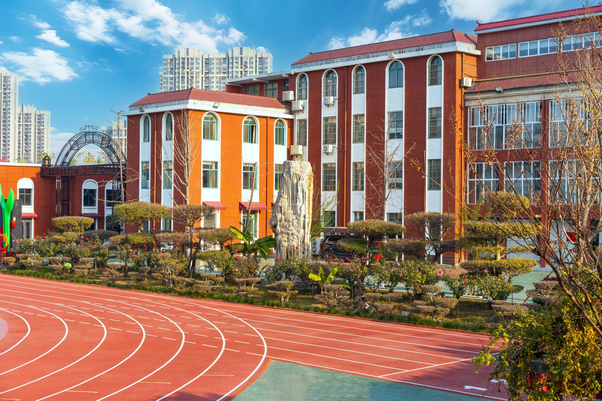 初中部教学主楼